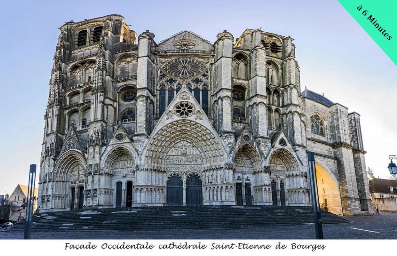 Appartement Des Bigarelles A Bourges Exteriör bild